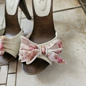 Cupid Pink Floral Bow Heels
